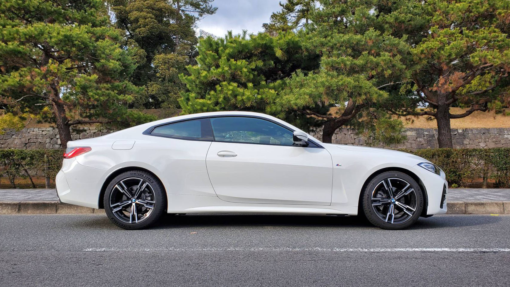 BMW 420i クーペ M Sport　横